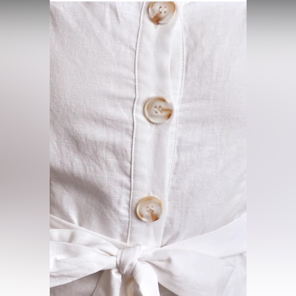 Charlie Holiday Cleo White Button-Front Puff Sleeve Culotte Jumpsuit XS - Picture 5 of 8